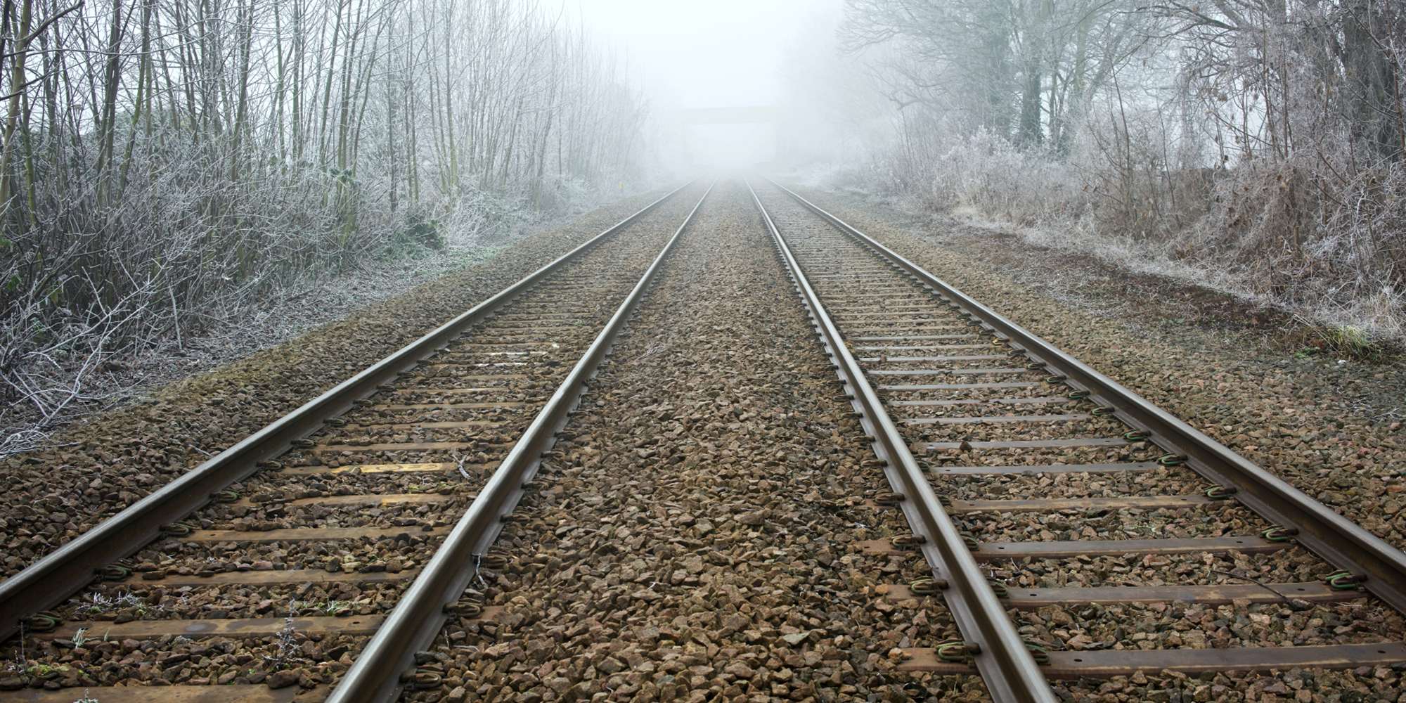 two train tracks